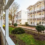 Strandvillen Binz - Ferienwohnung Mit 1 Schlafzimmer Und Balkon Ah-623